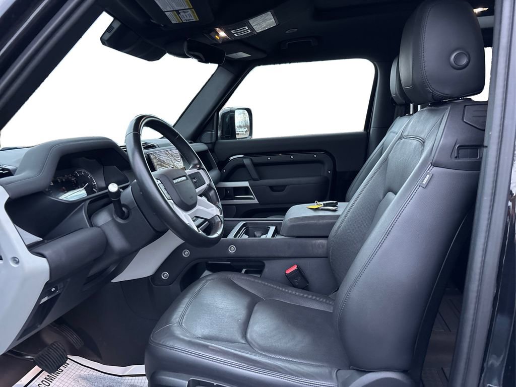 Used 2023 Land Rover Defender 90 S image 9