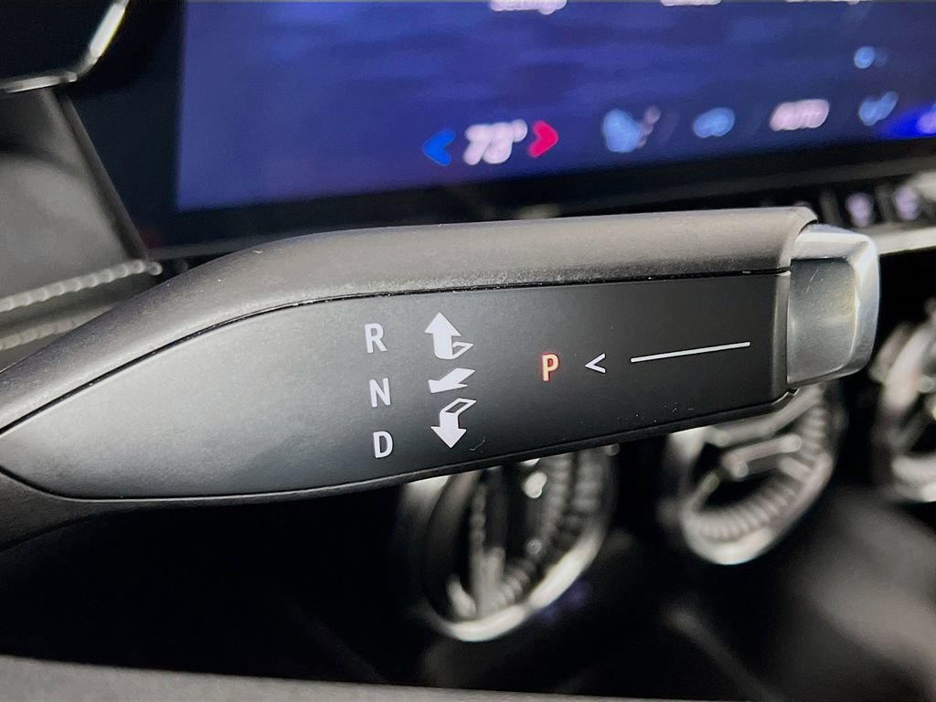Used 2024 Chevrolet Blazer EV LT AWD/4WD image 17