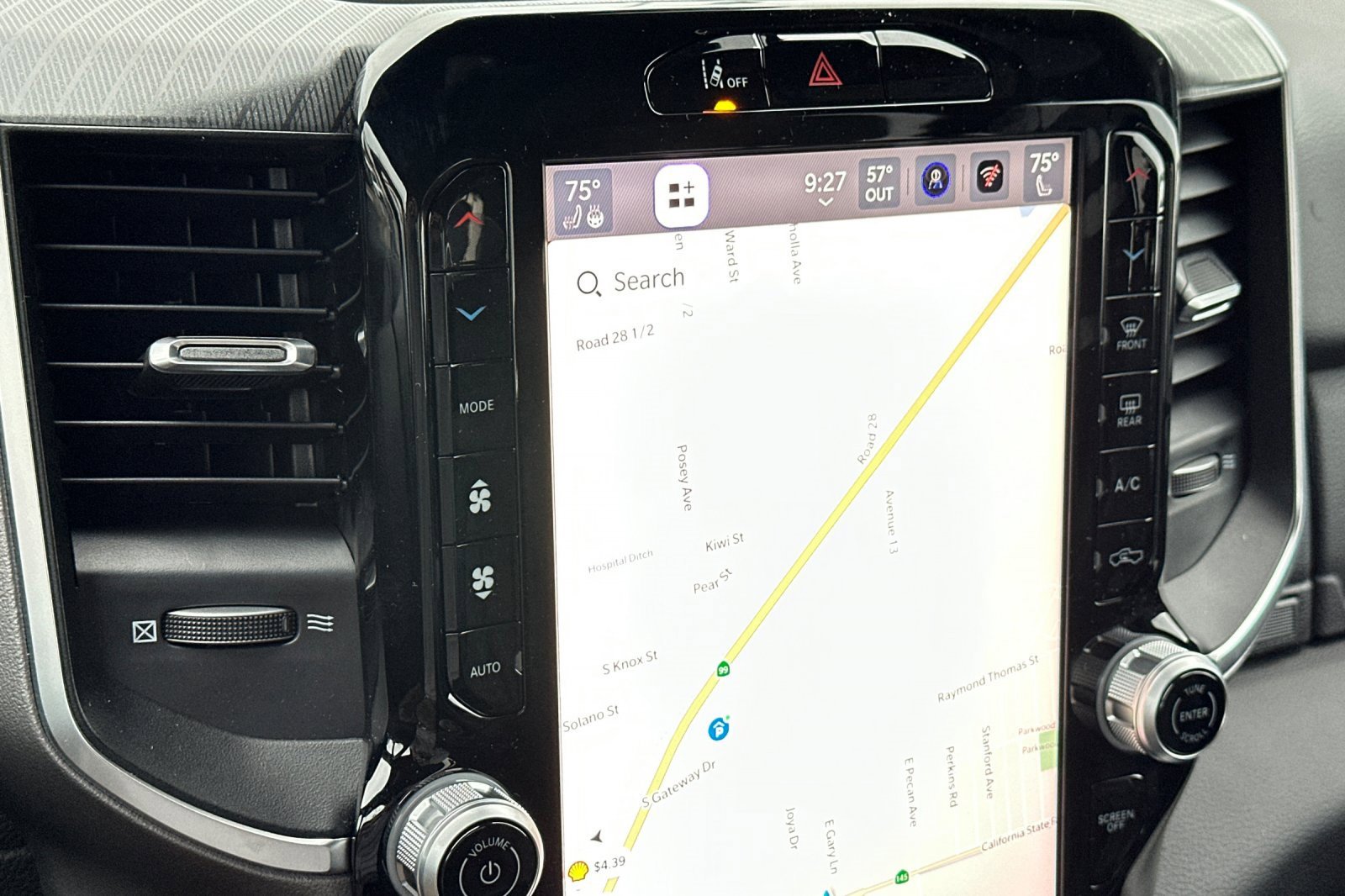 New 2026 RAM 1500 4x4 Crew Cab image 21