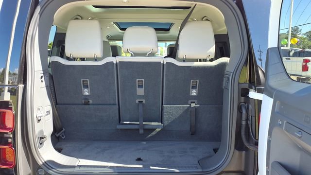 Used 2023 Land Rover Defender 130 First Edition image 11