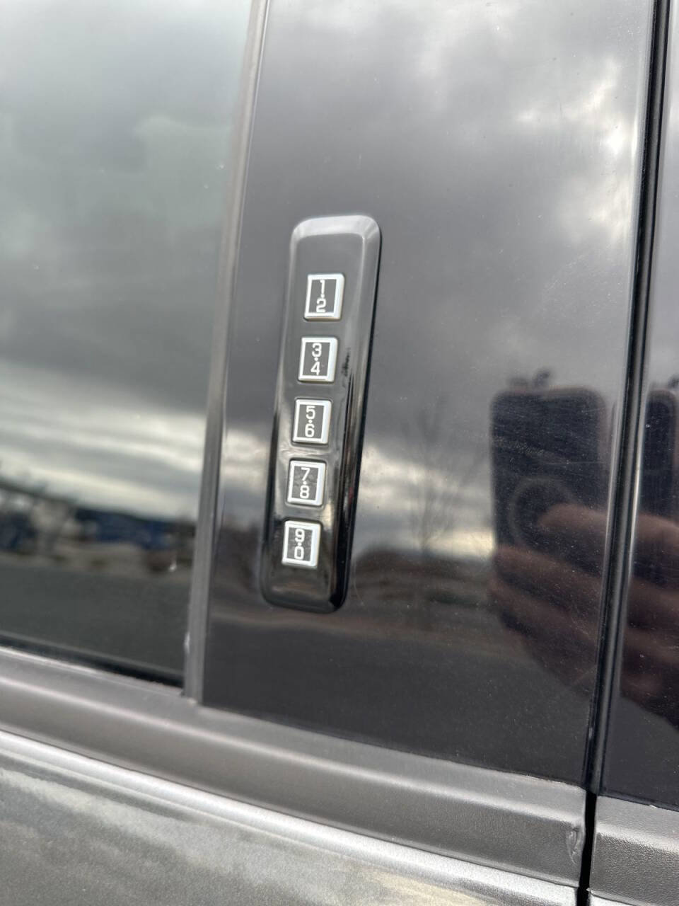 Used 2018 Ford F150 Lariat w/ Equipment Group 502A Luxury image 8