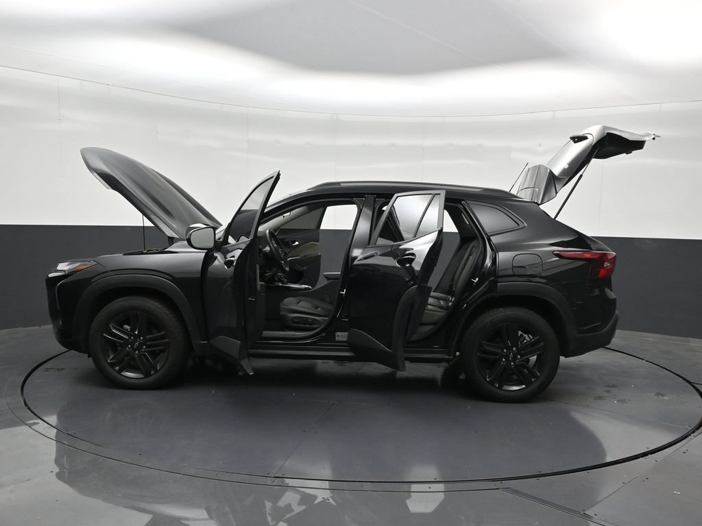 Used 2025 Chevrolet Trax ACTIV w/ Driver Confidence Package FWD image 34