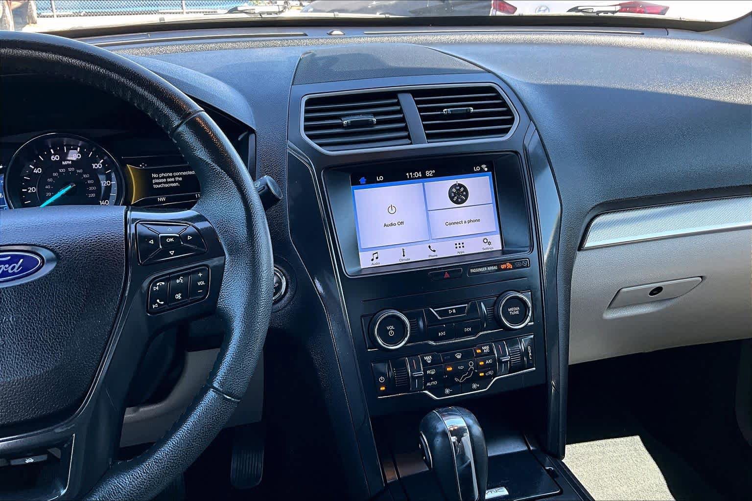 Used 2019 Ford Explorer XLT w/ Equipment Group 201A FWD image 7