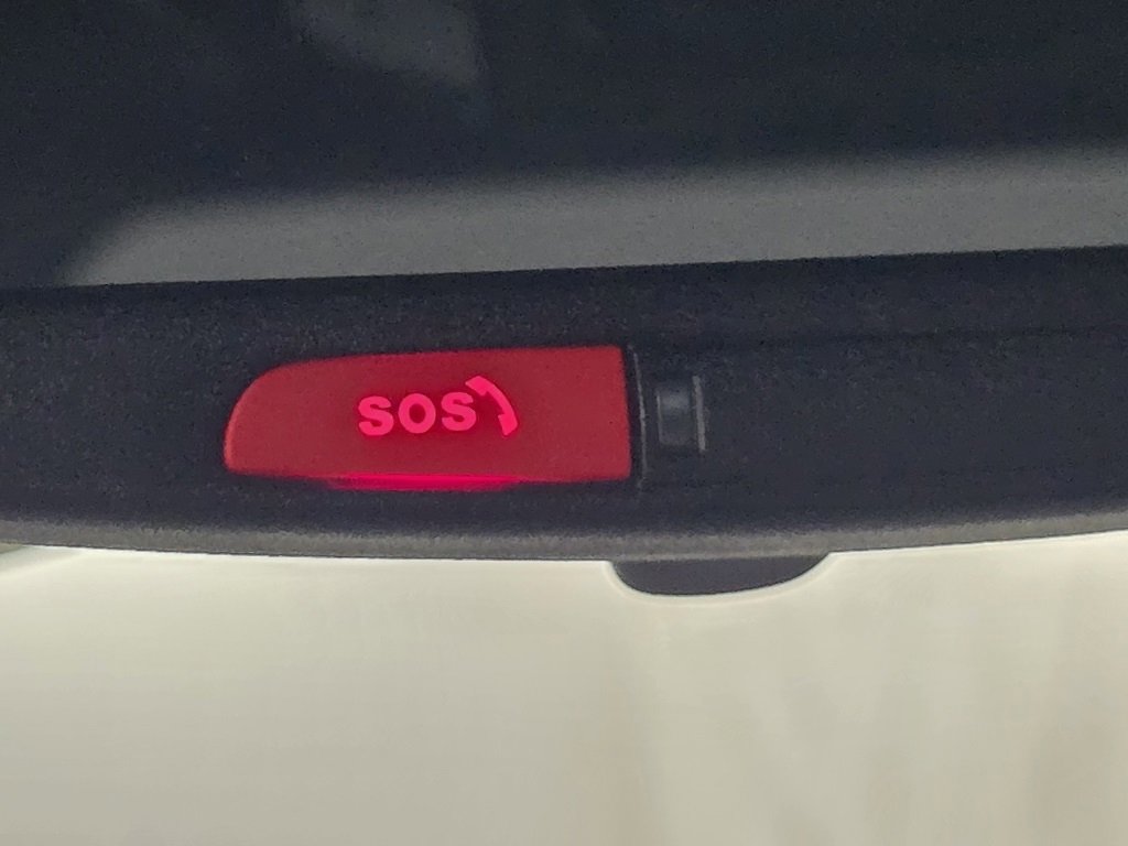 Used 2024 Jeep Compass Latitude image 33