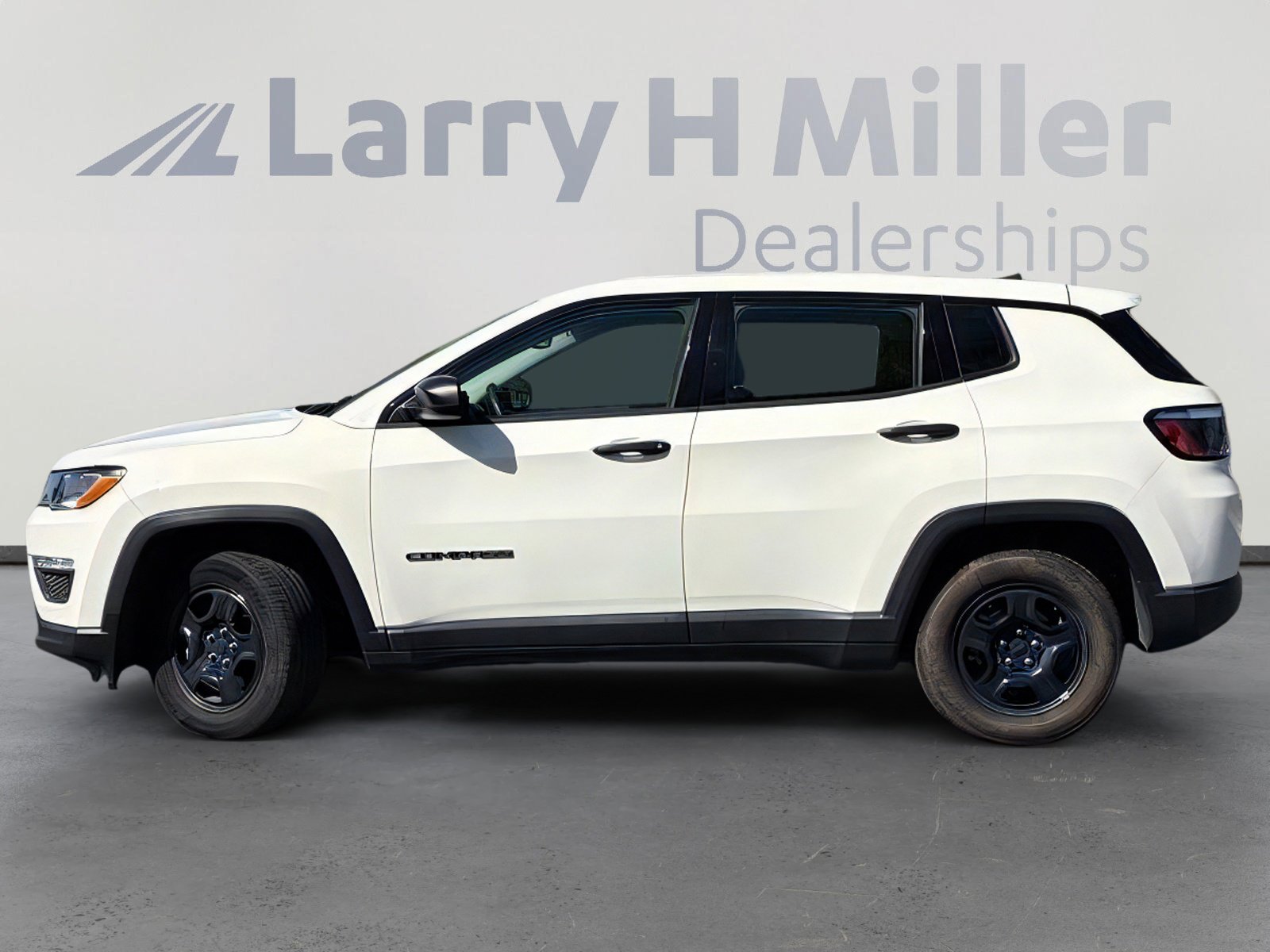 Used 2021 Jeep Compass Sport FWD image 2