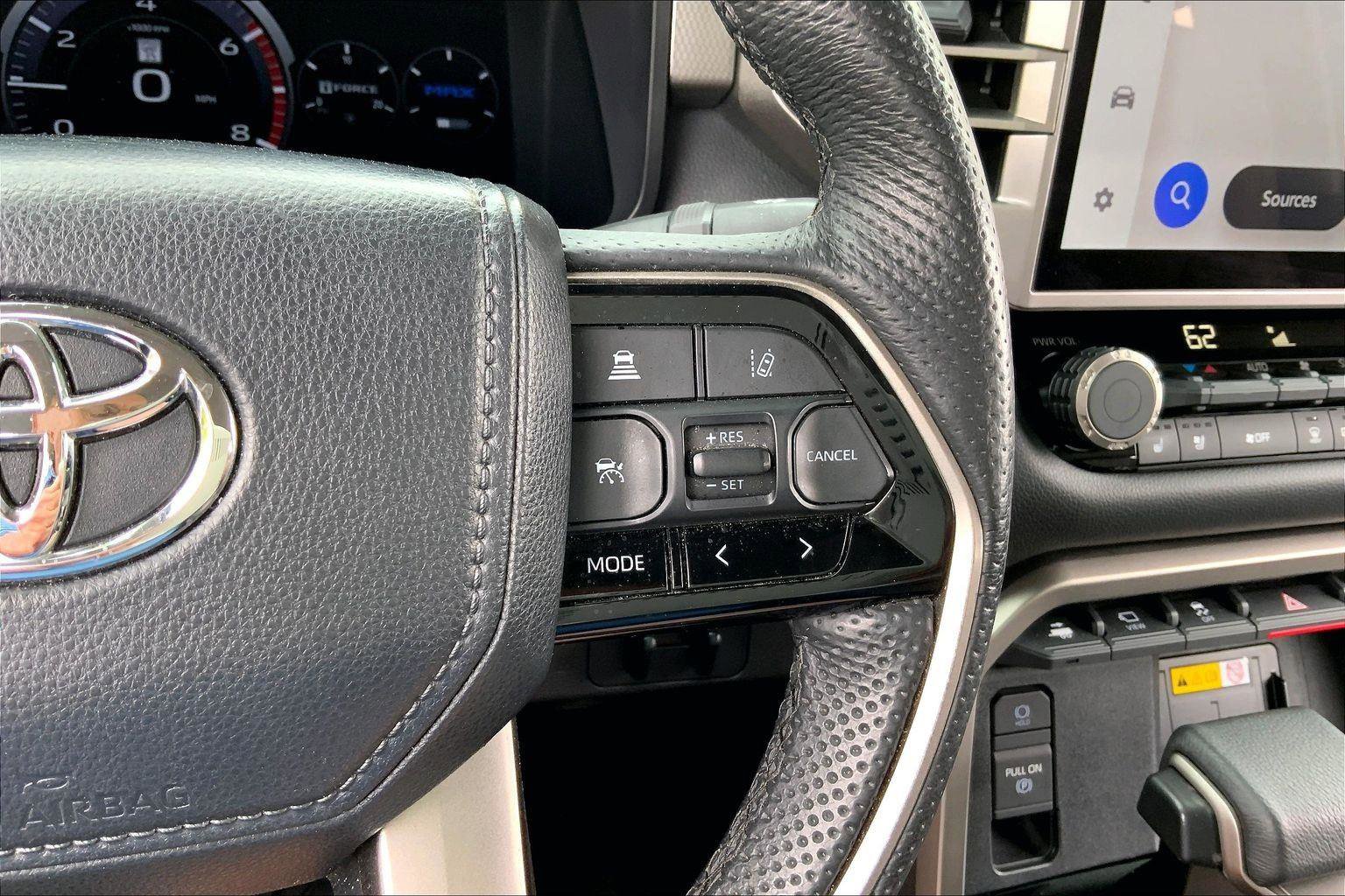 Used 2024 Toyota Tundra Limited AWD/4WD image 18
