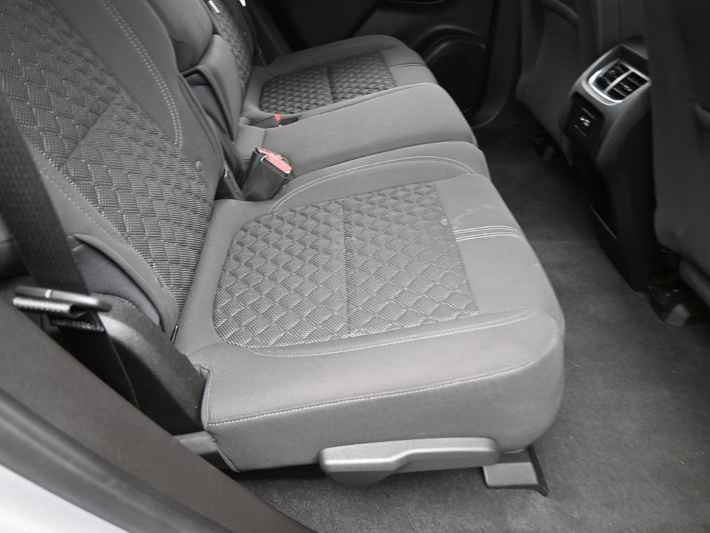 Used 2019 Chevrolet Blazer L FWD image 33