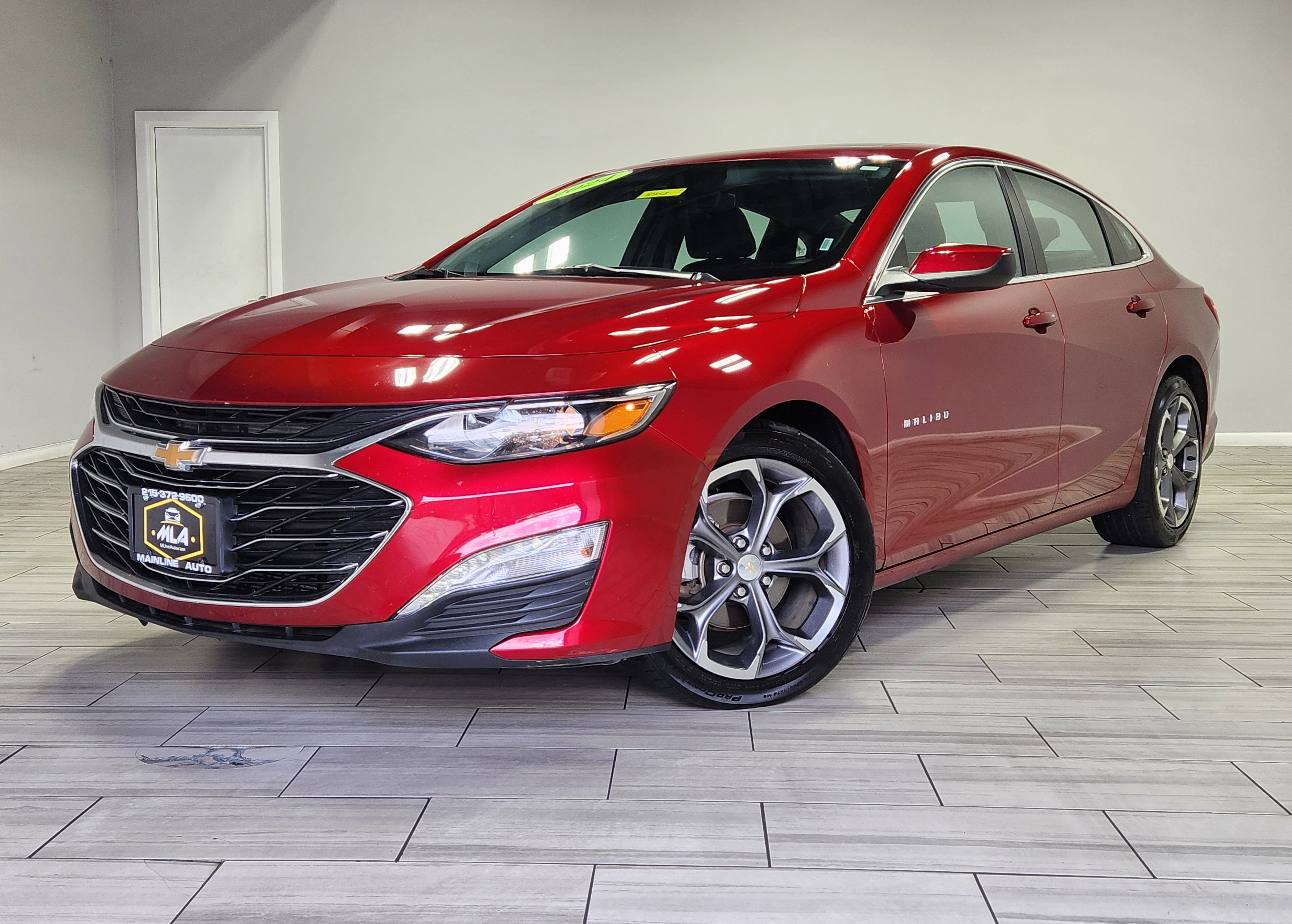 Used 2024 Chevrolet Malibu LT image 1