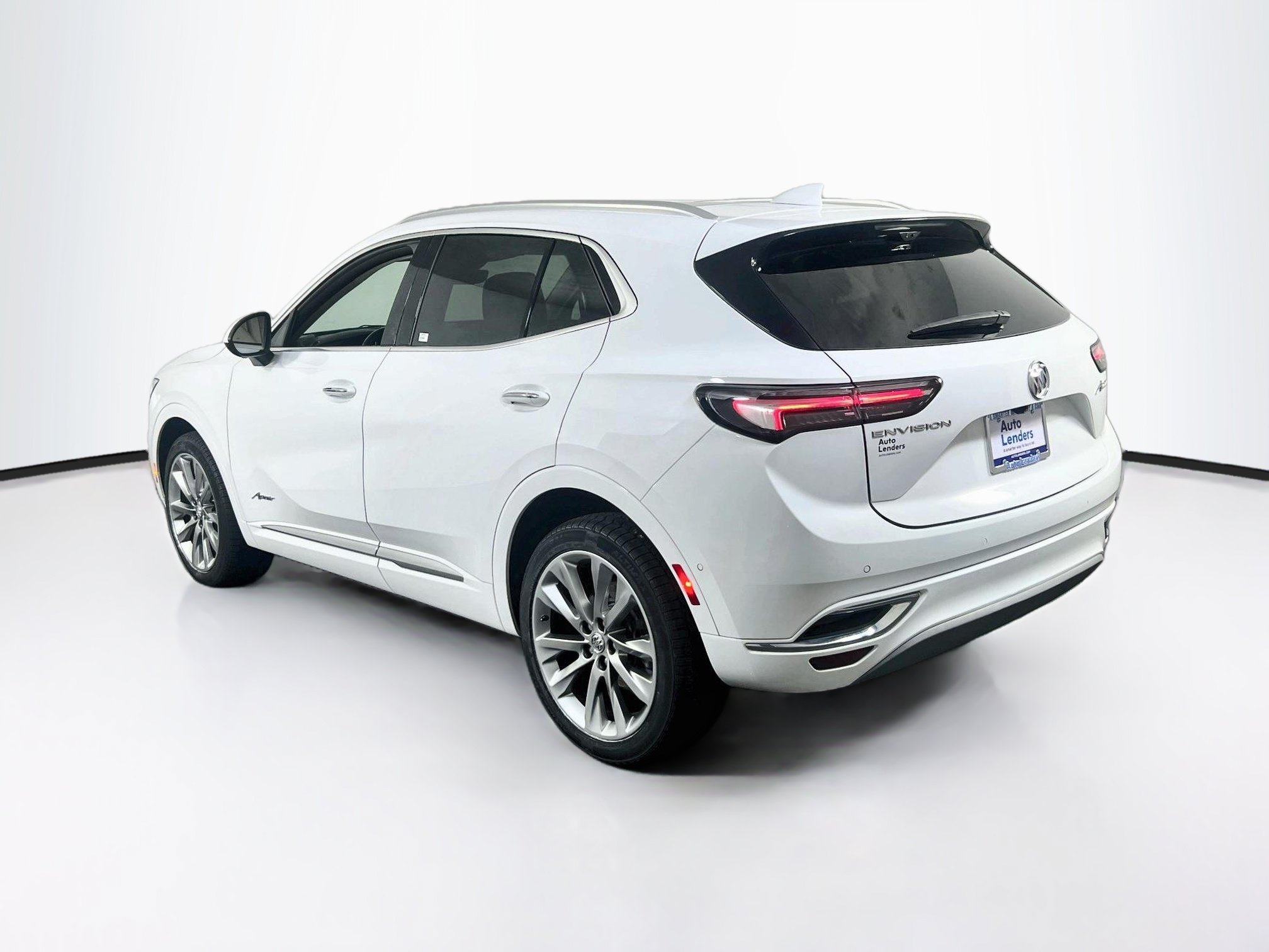 Used 2022 Buick Envision Avenir w/ Technology Package II FWD image 7