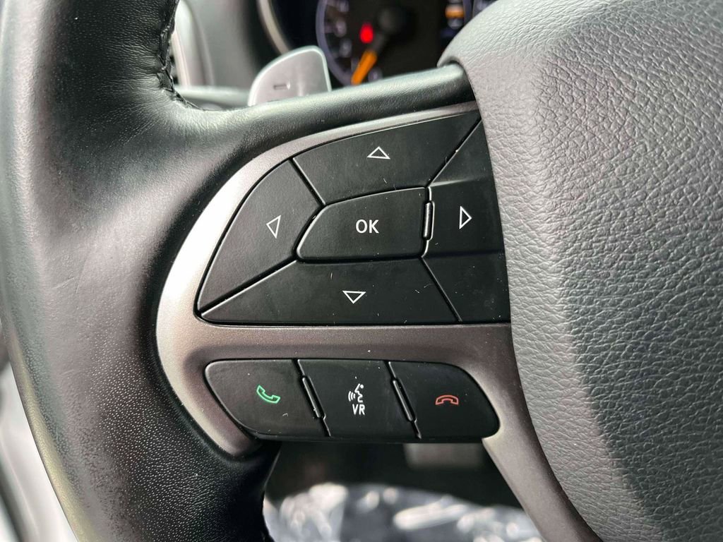 Used 2020 Jeep Grand Cherokee Limited X image 18