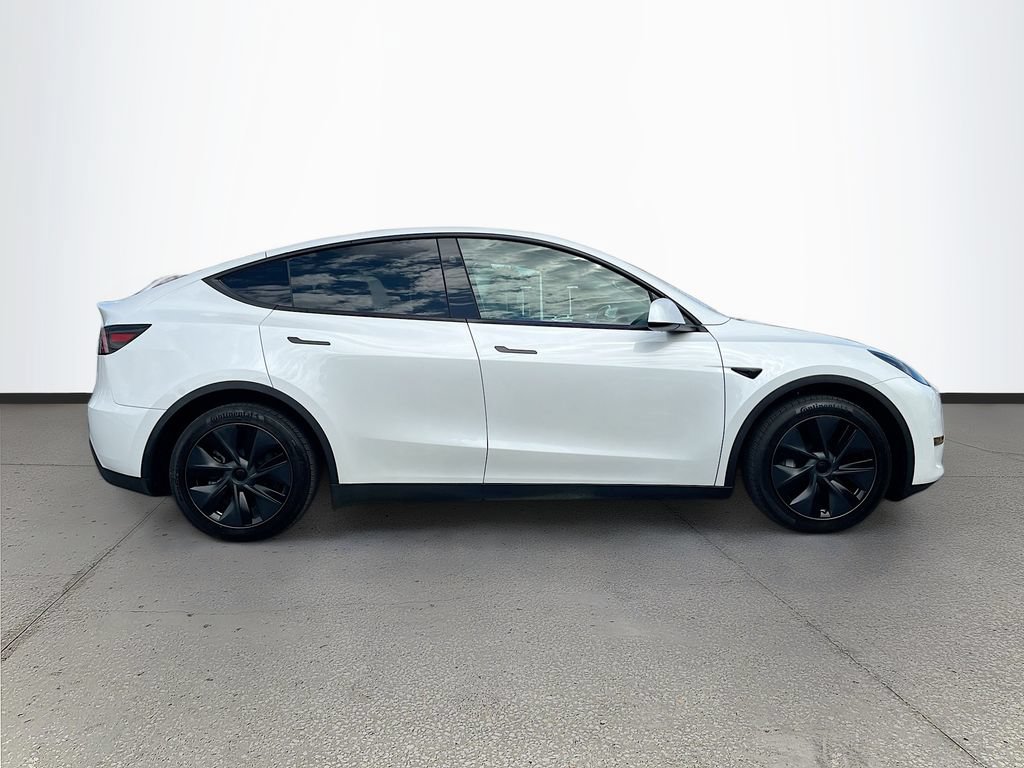Used 2024 Tesla Model Y Long Range AWD/4WD image 8