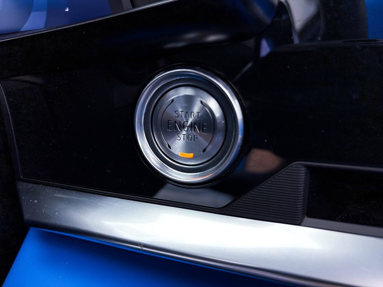 Used 2024 Chevrolet Corvette Stingray Premium Conv w/ Battery Protection Package image 27