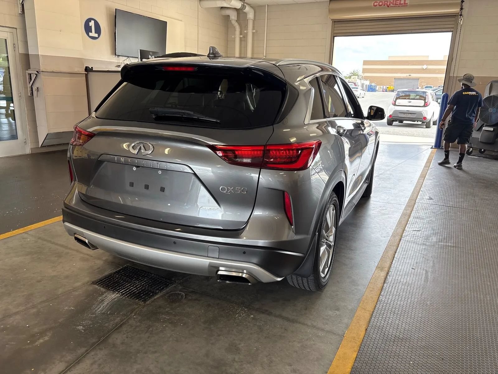 Used 2021 INFINITI QX50 Luxe FWD image 7