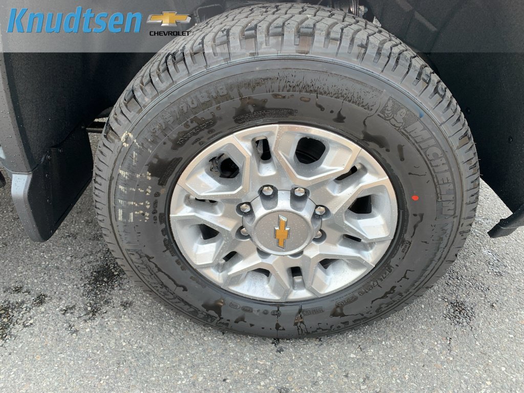 New 2026 Chevrolet Silverado 2500 LT w/ All Star Edition AWD/4WD image 9