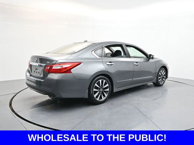 Used 2017 Nissan Altima 2.5 SV w/ Convenience Package image 7