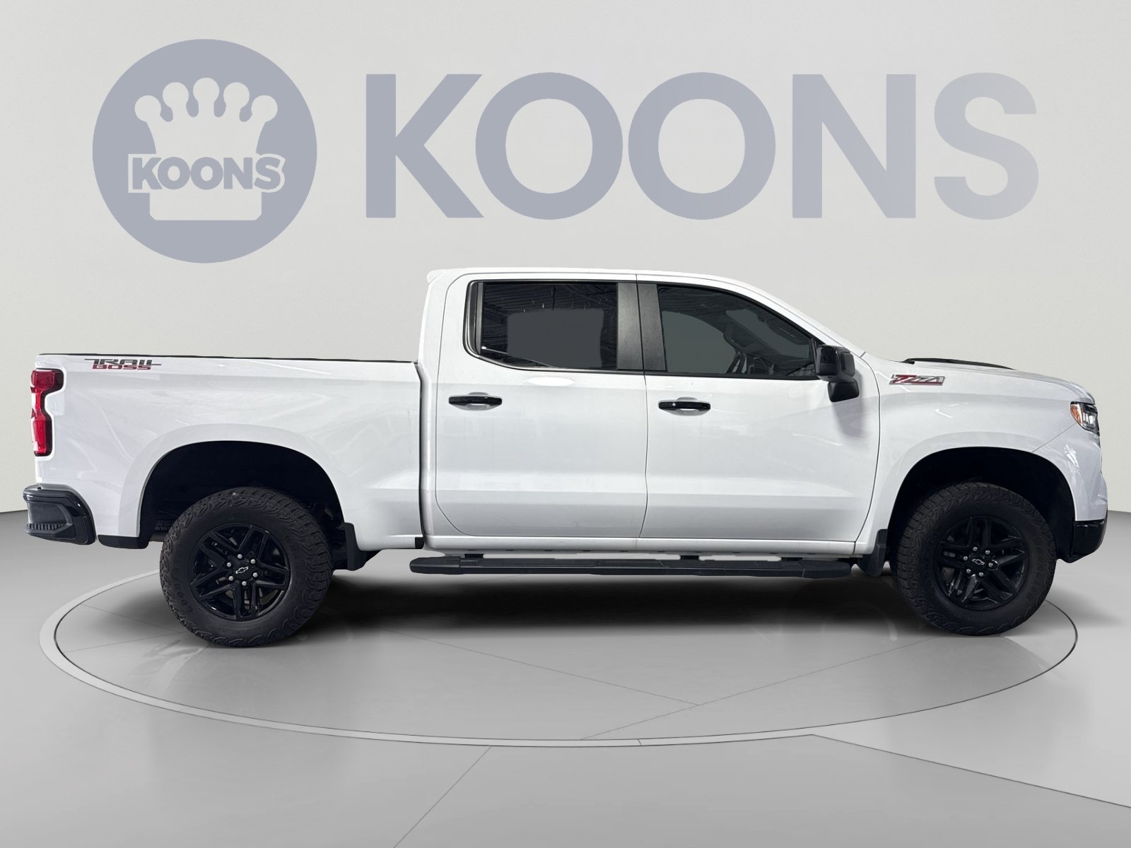 Used 2024 Chevrolet Silverado 1500 LT Trail Boss w/ Protection Package AWD/4WD image 12