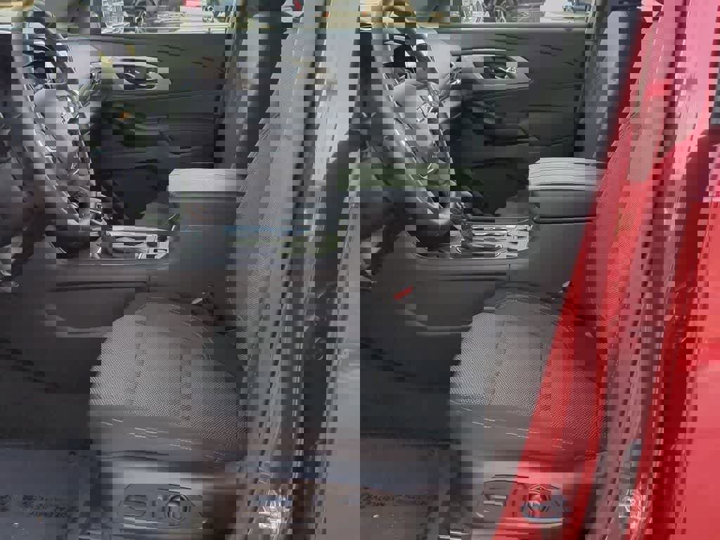 Used 2024 Chevrolet Traverse LT image 15