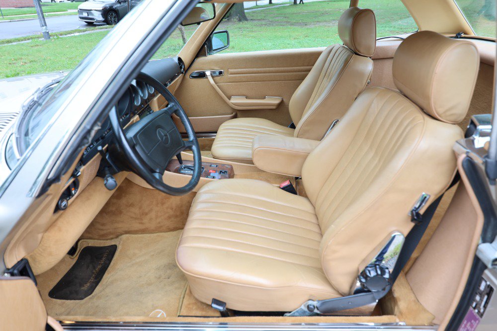 Used 1989 Mercedes-Benz 560 SL image 11