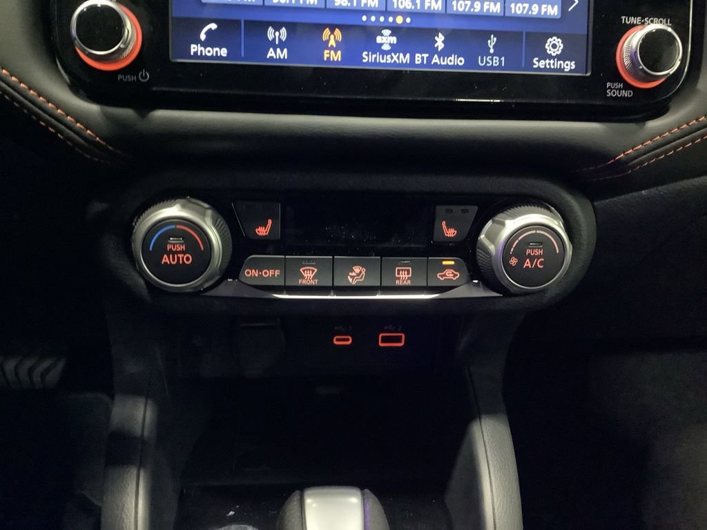 New 2025 Nissan Versa SR w/ Trunk Package image 22