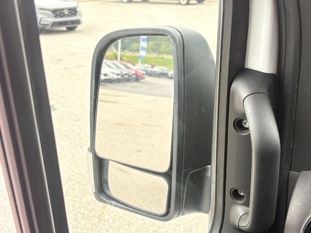 Used 2024 Mercedes-Benz Sprinter 2500 image 31
