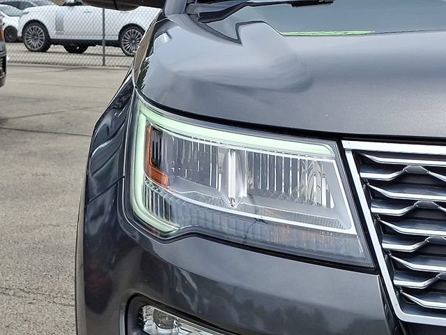 Used 2018 Ford Explorer Platinum AWD/4WD image 9