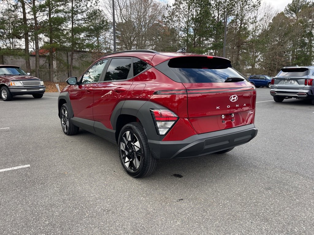 Certified 2025 Hyundai Kona SEL image 7