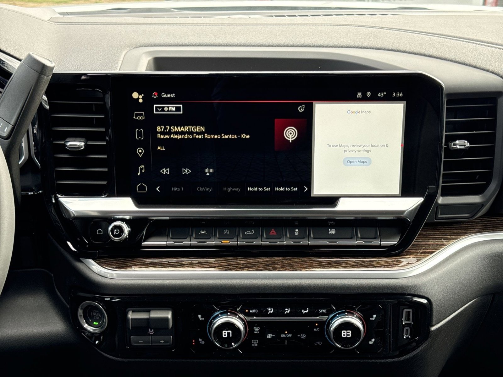 New 2026 GMC Sierra 1500 SLE w/ Preferred Package image 18