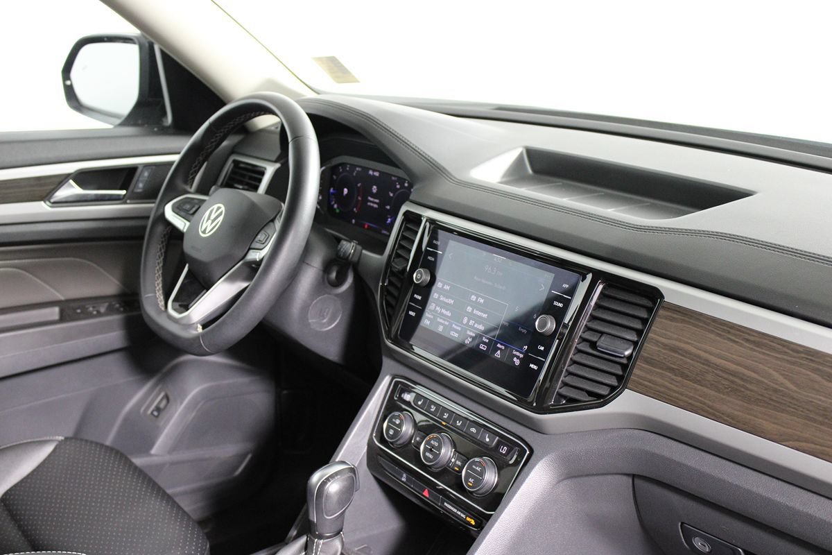 Used 2023 Volkswagen Atlas SE w/ Panoramic Sunroof Package FWD image 28