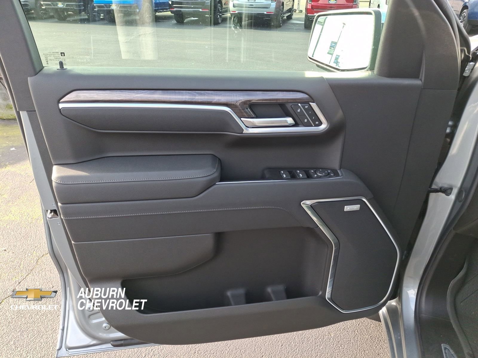 New 2026 Chevrolet Silverado 1500 LTZ w/ LTZ Premium Package AWD/4WD image 12