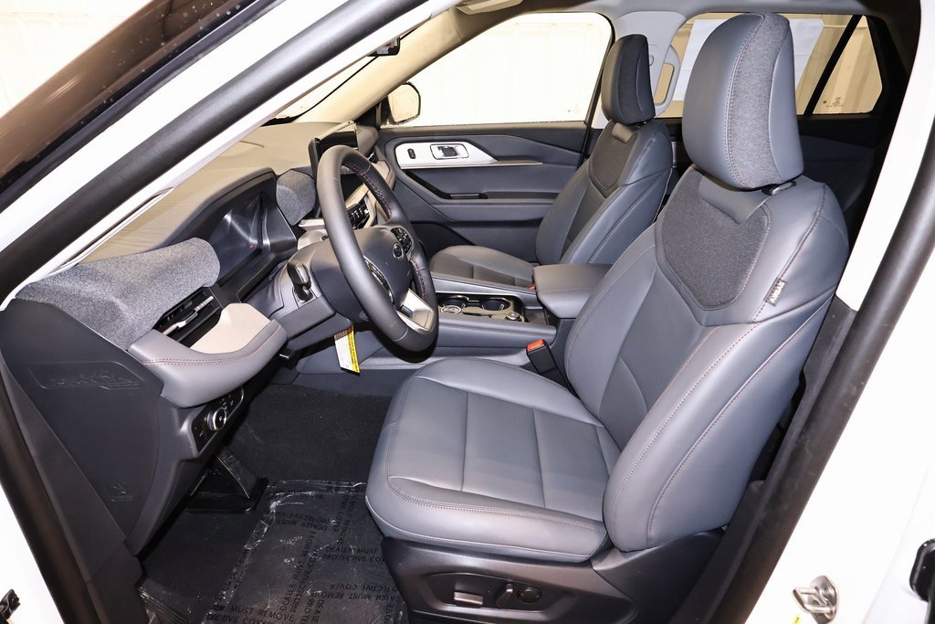 New 2026 Ford Explorer Active image 11