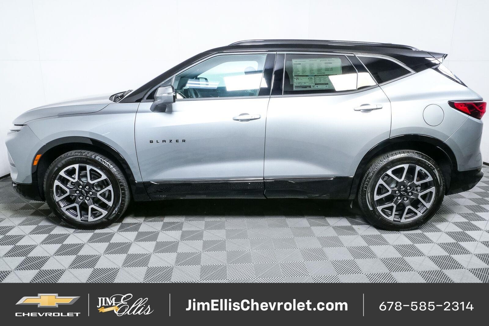New 2026 Chevrolet Blazer RS w/ LPO, Floor Liner Package FWD image 32