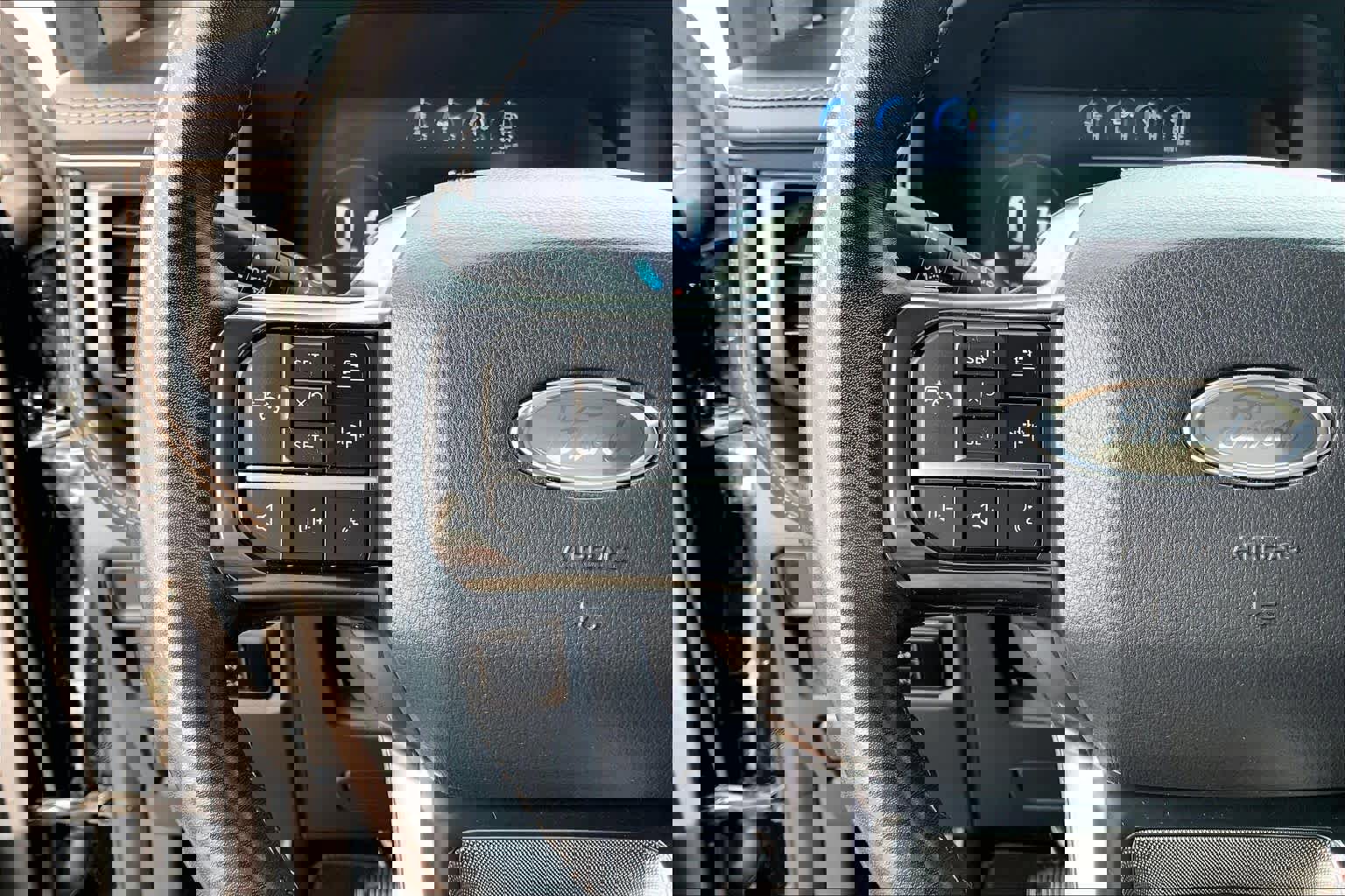 Used 2023 Ford Expedition Platinum AWD/4WD image 24