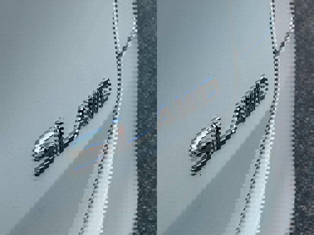 Used 2016 Nissan Rogue SL w/ SL Premium Package image 12