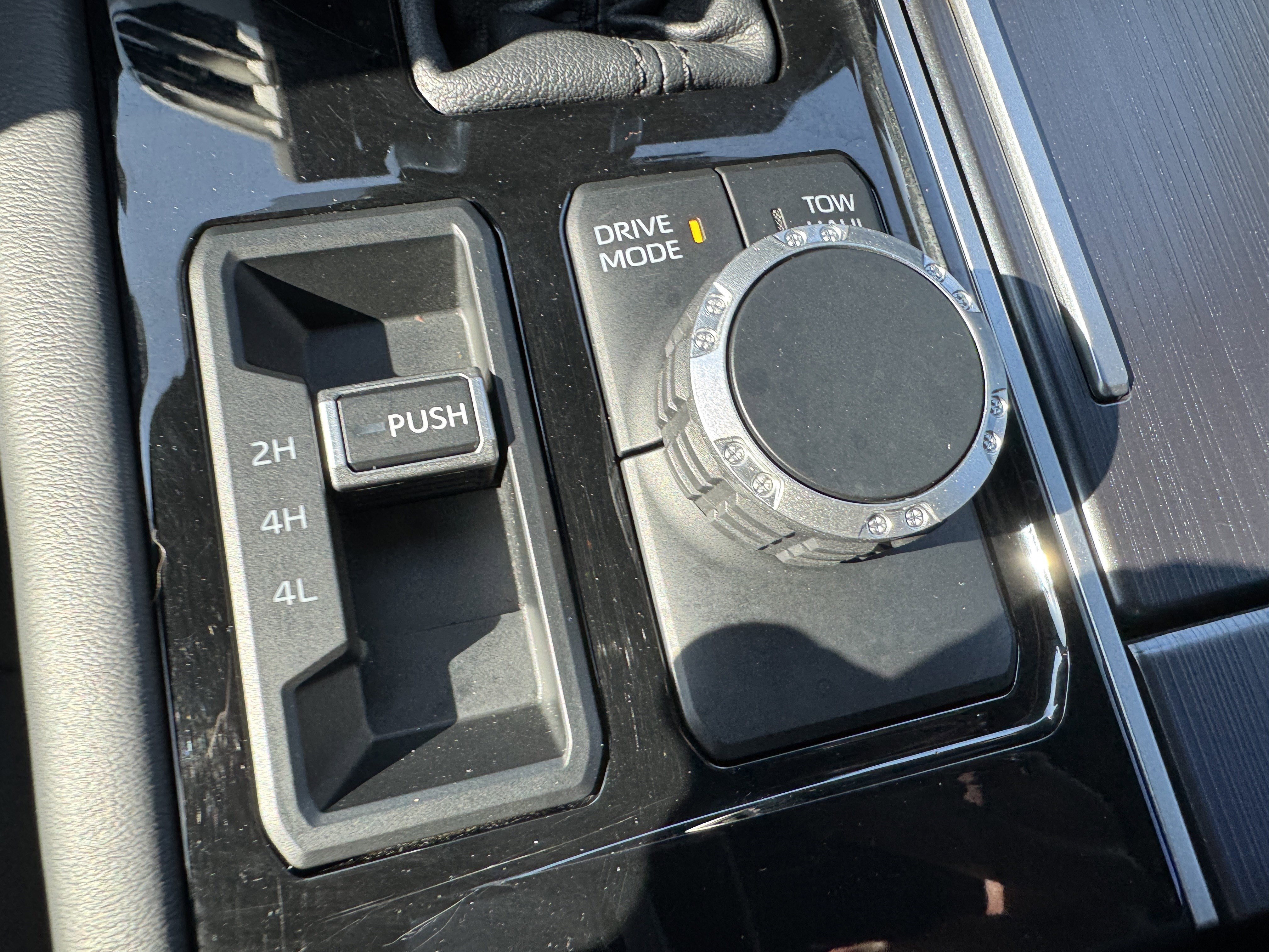 Used 2023 Toyota Tundra Platinum AWD/4WD image 31