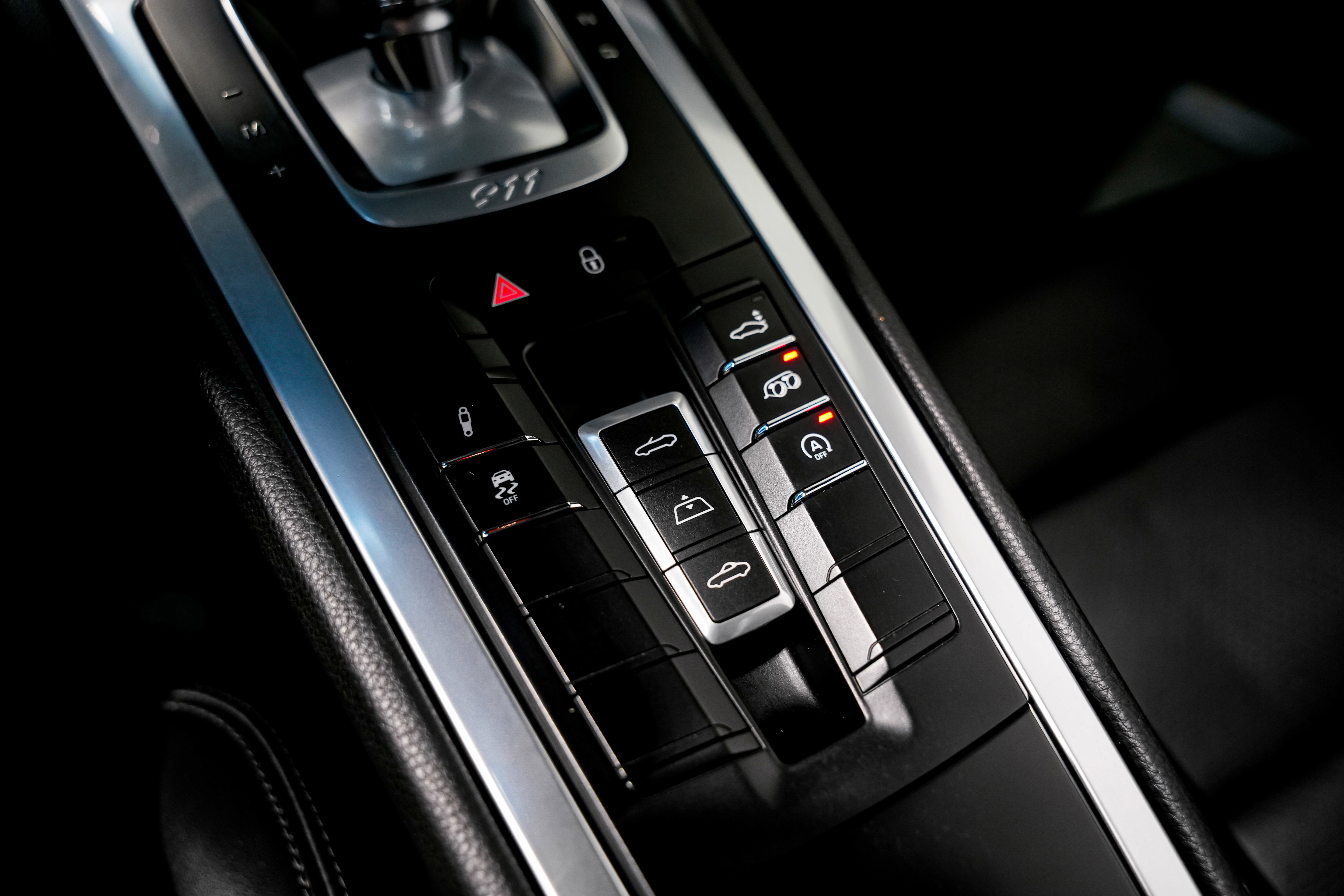 Used 2018 Porsche 911 Carrera 4S image 15