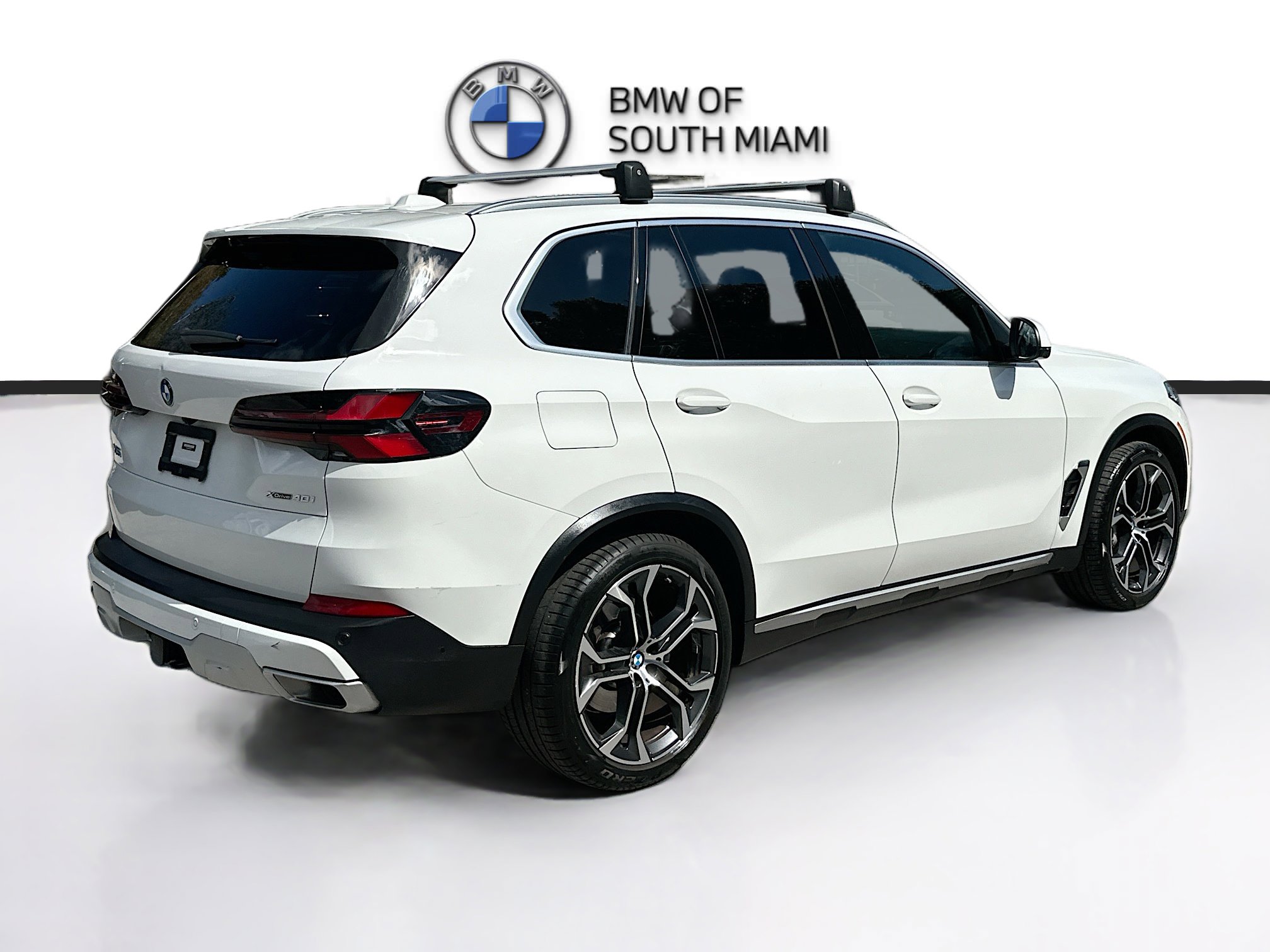 Certified 2024 BMW X5 xDrive40i w/ Parking Assistance Package image 5