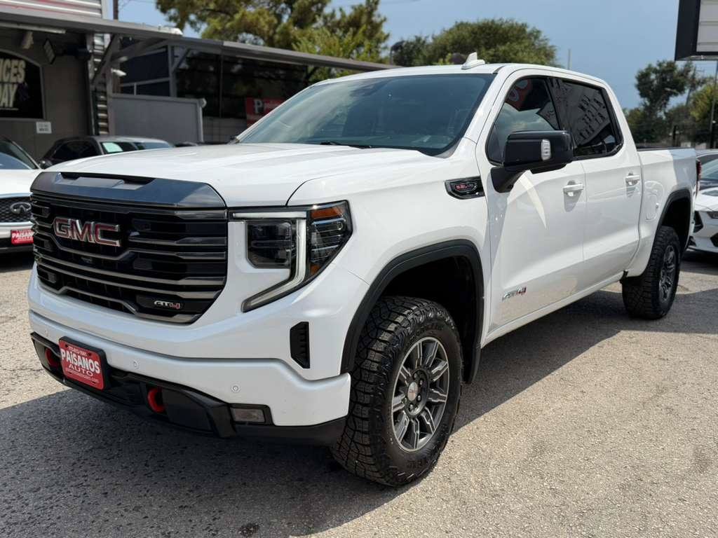 Used 2024 GMC Sierra 1500 AT4 w/ AT4 Preferred Package AWD/4WD image 2