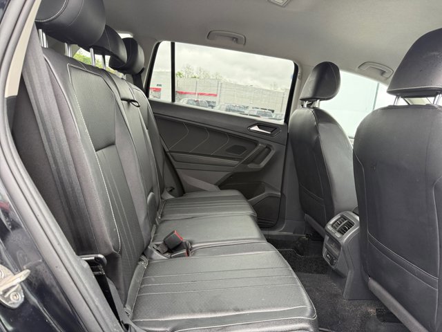 Used 2022 Volkswagen Tiguan SE AWD/4WD image 17