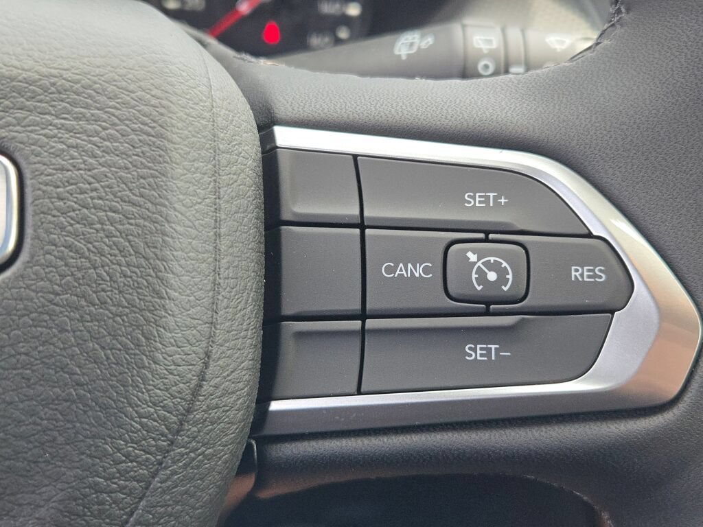 New 2026 Jeep Compass Latitude AWD/4WD image 30