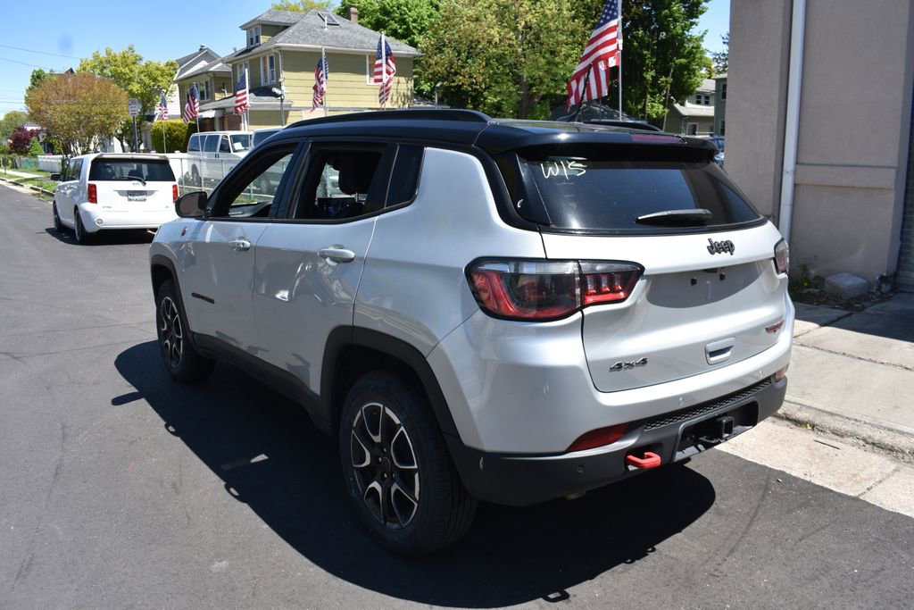 Used 2025 Jeep Compass Trailhawk w/ Trailer Tow Group AWD/4WD image 8