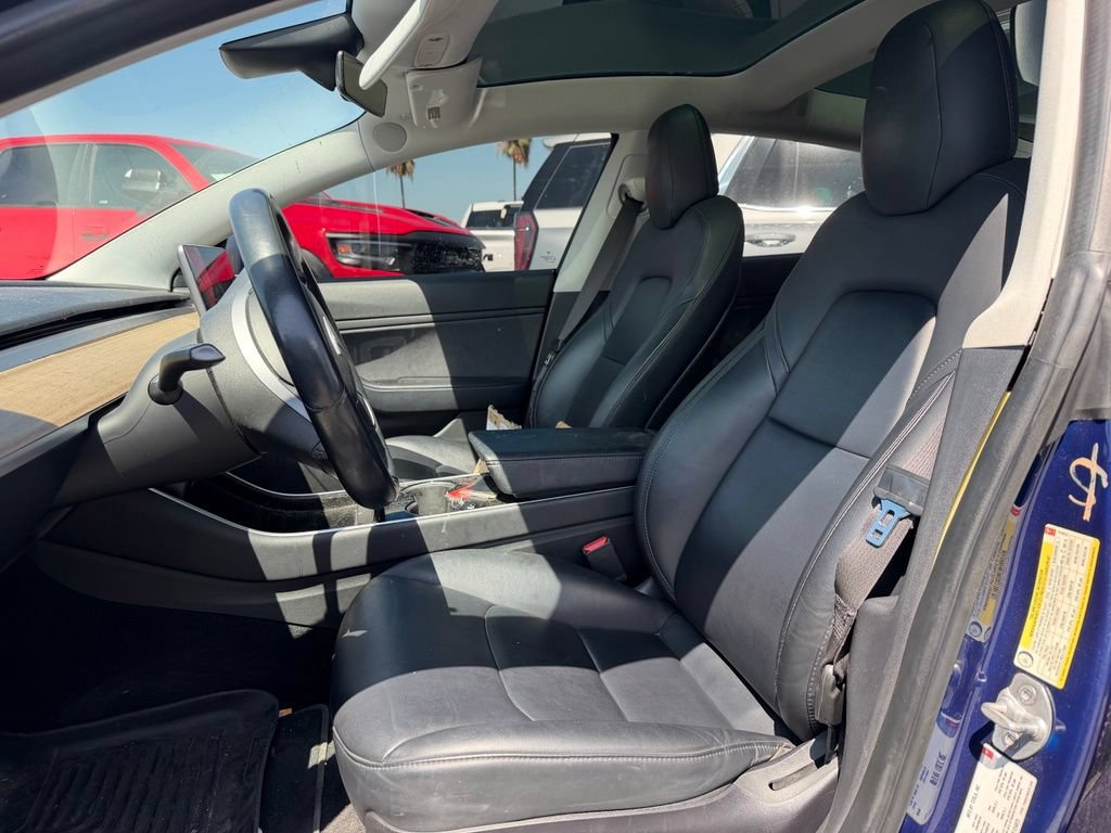 Used 2018 Tesla Model 3 Long Range RWD image 5