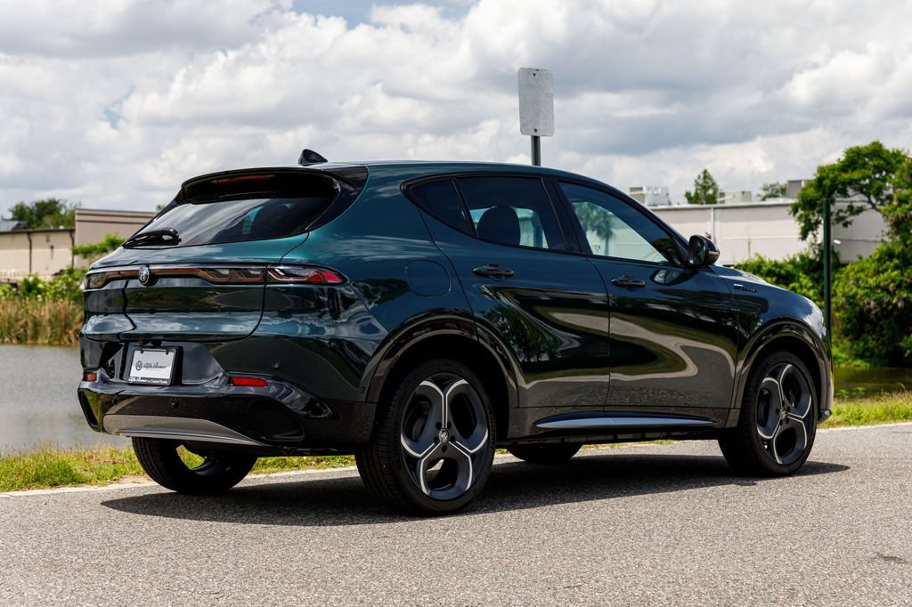 New 2026 Alfa Romeo Tonale w/ Active Assist Package AWD/4WD image 39