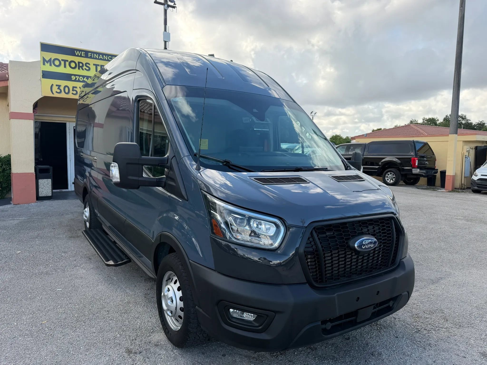 Used 2023 Ford Transit 250 148 High Roof Extended AWD w/ Parcel Delivery Package image 9