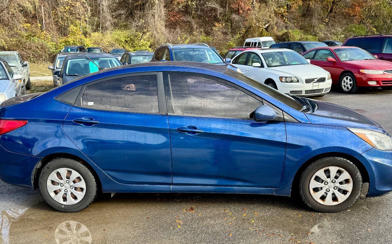 Used 2015 Hyundai Accent GLS FWD image 7