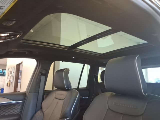 New 2027 Jeep Grand Cherokee Summit w/ Obsidian Package AWD/4WD image 15