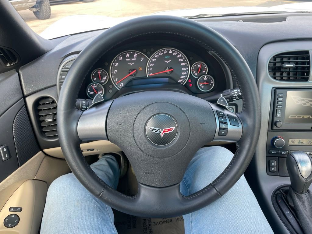Used 2007 Chevrolet Corvette Coupe w/ Preferred Equipment Group RWD image 20