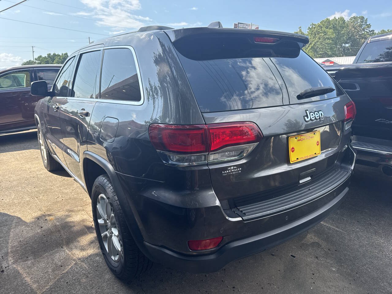 Used 2021 Jeep Grand Cherokee Laredo RWD image 7