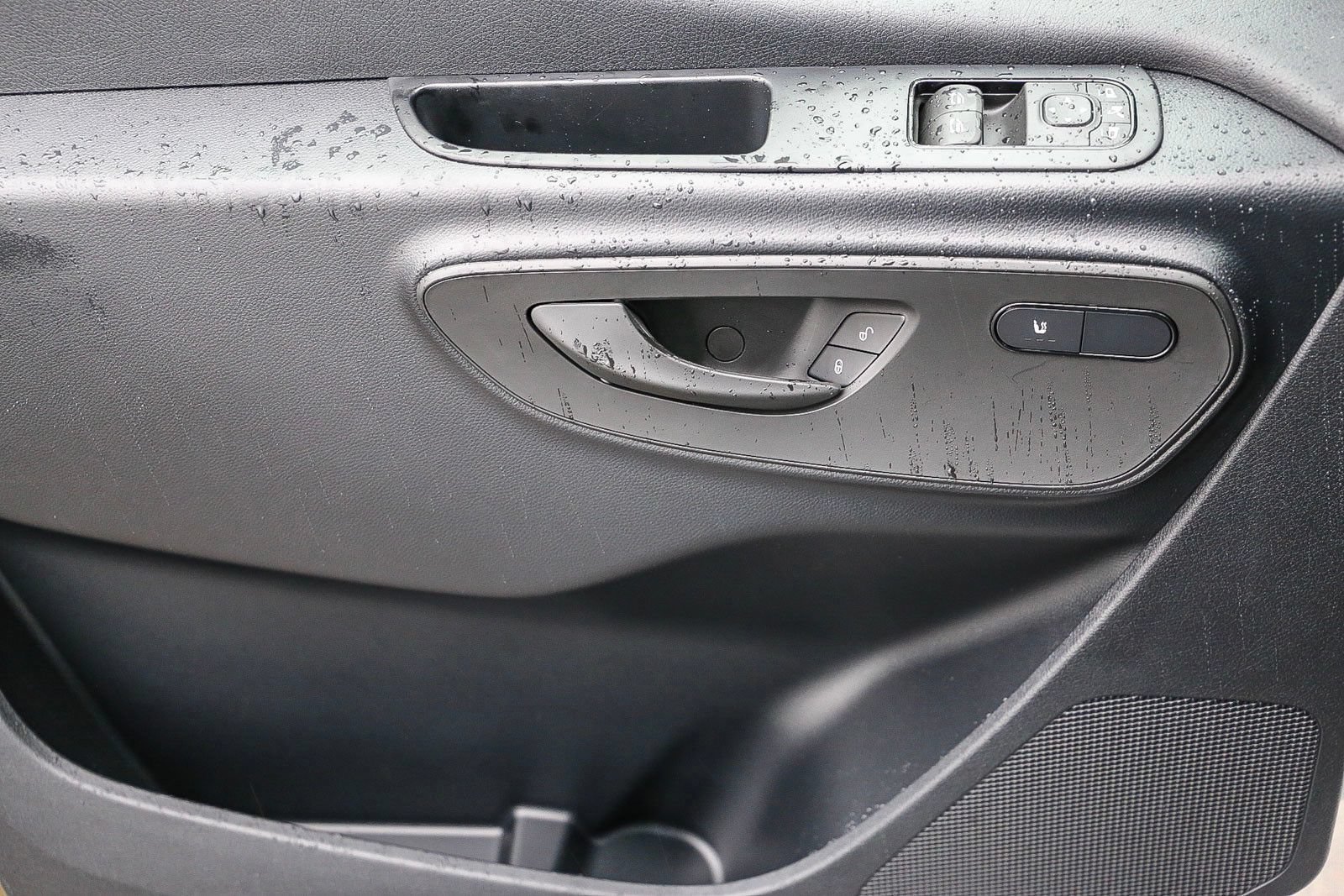 New 2024 Mercedes-Benz eSprinter 170 Cargo image 19