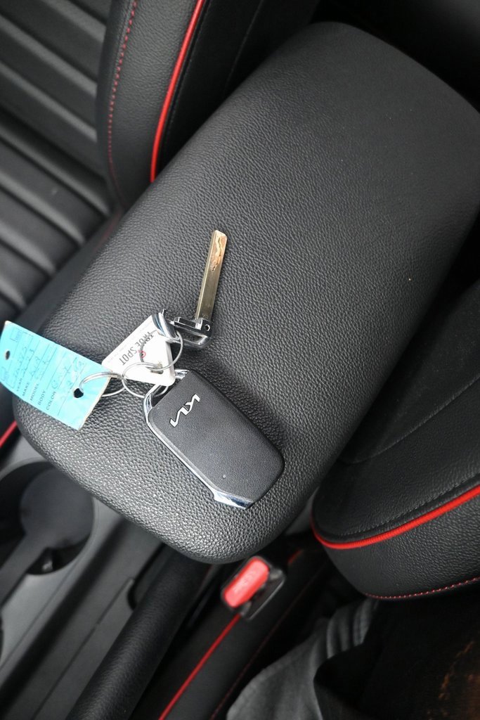 Used 2023 Kia Forte GT image 15