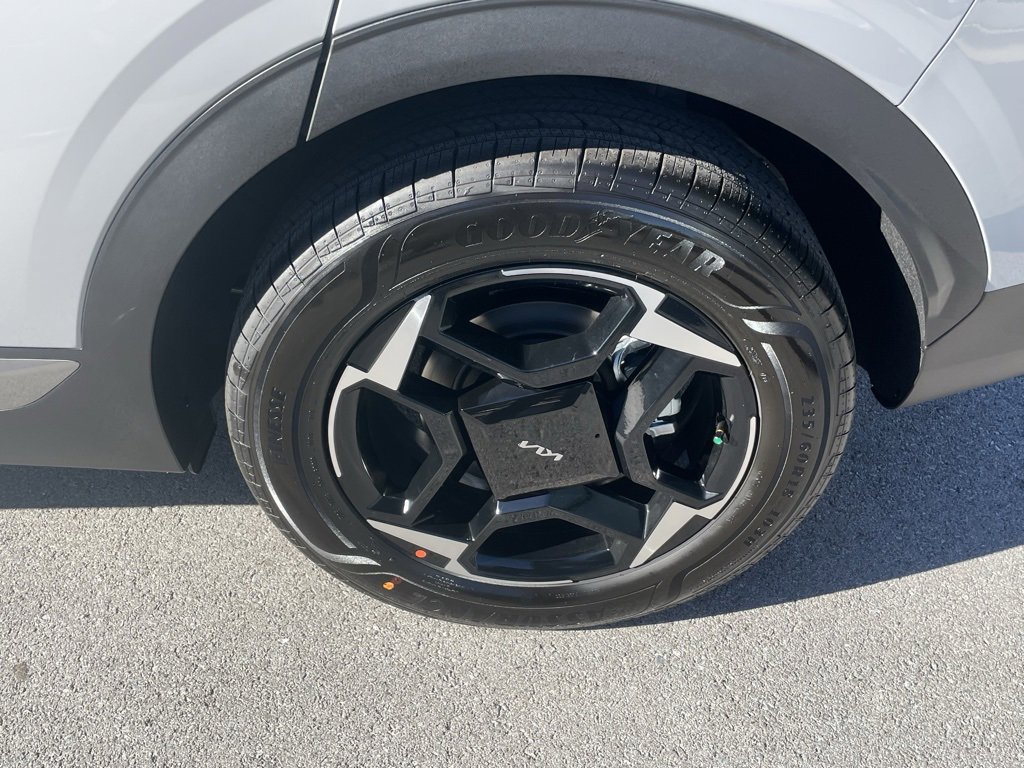 New 2026 Kia Sportage EX w/ EX Panoramic Sunroof Package image 35